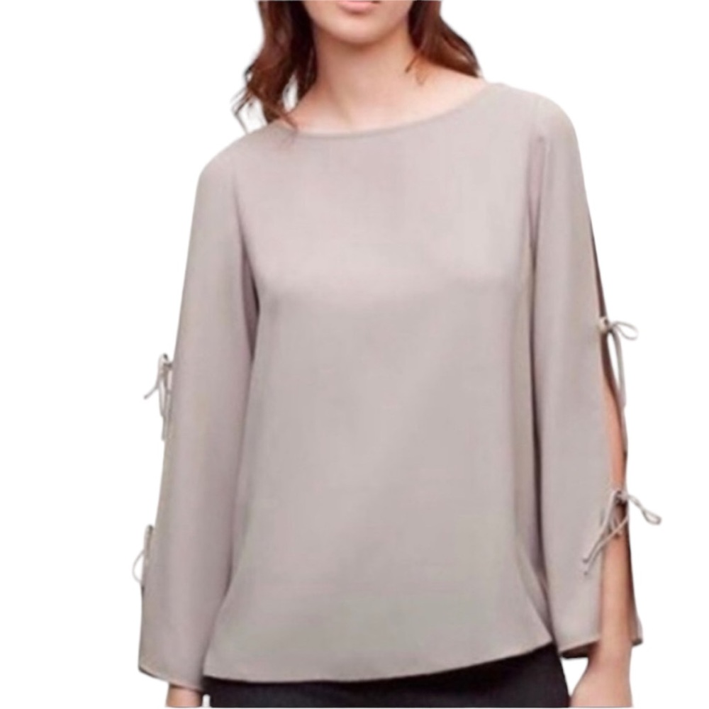 Wilfred tie sleeve blouse in grey, exposed shoulder size M excellent condition
